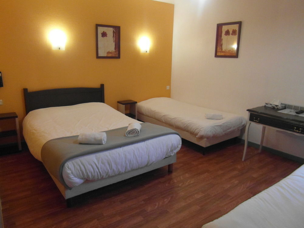 Hotel La Mirandole Tournus Bagian luar foto